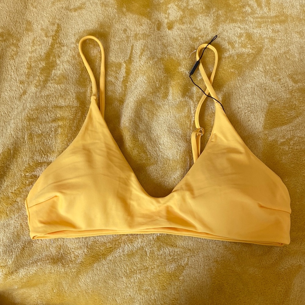 NWOT Yellow Zaful bathing suit top